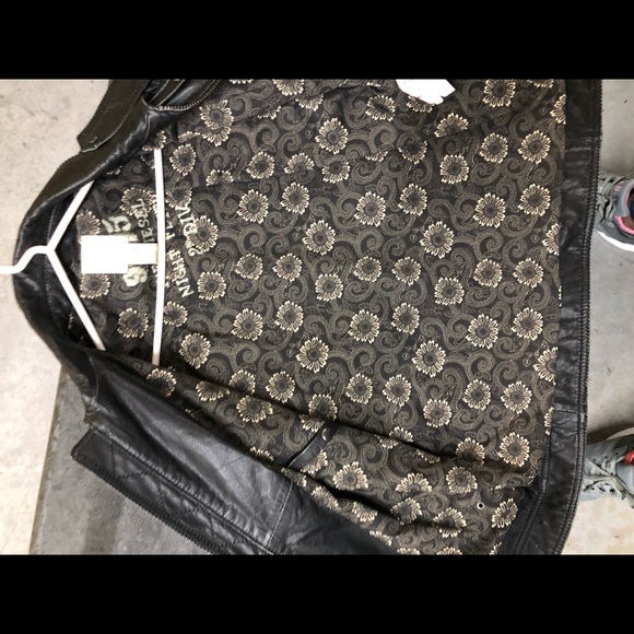 Jacket - Picture 4 of 7